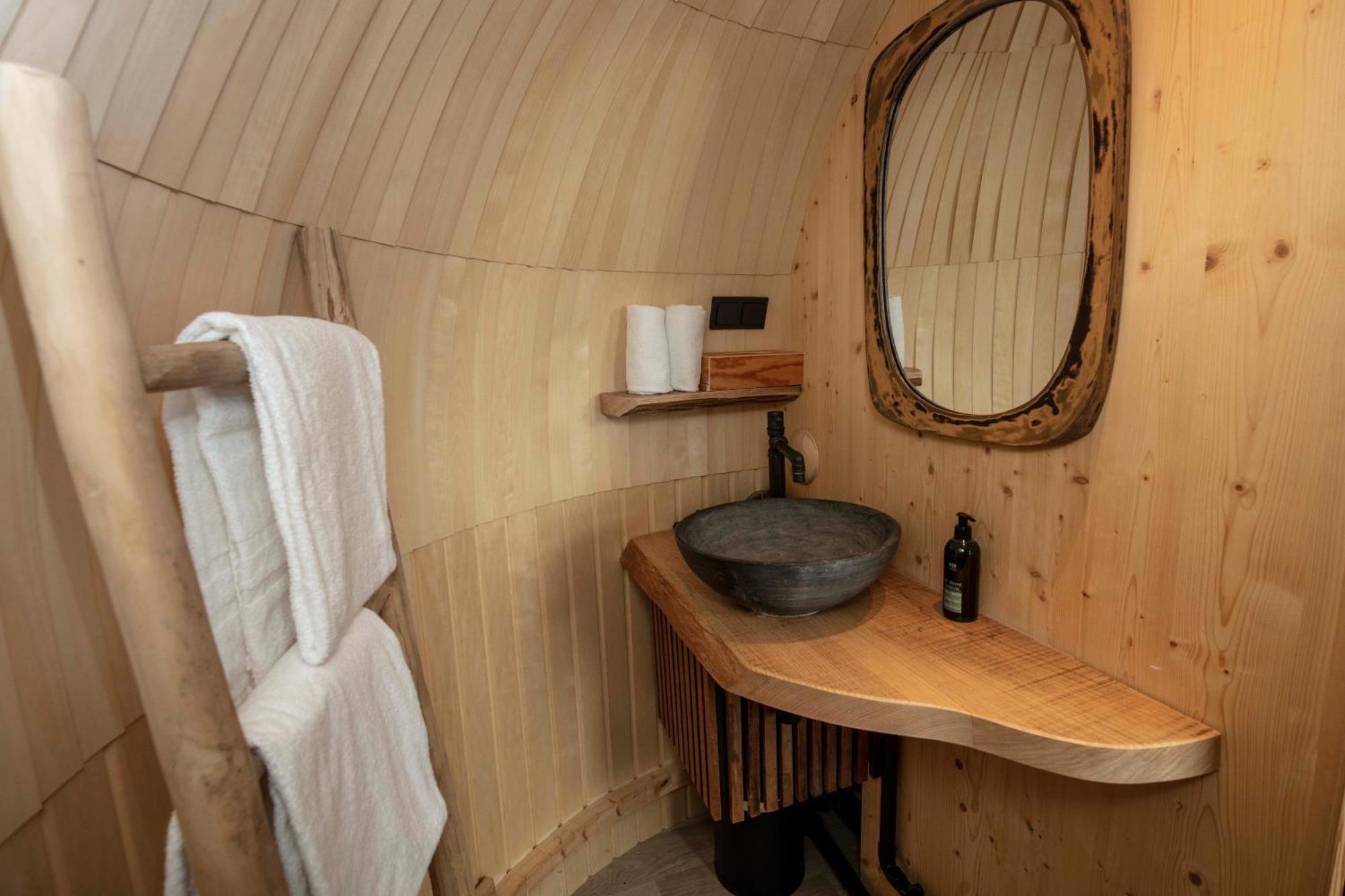 Domaine De Ronchinne - Insolites Maillen 客房 照片