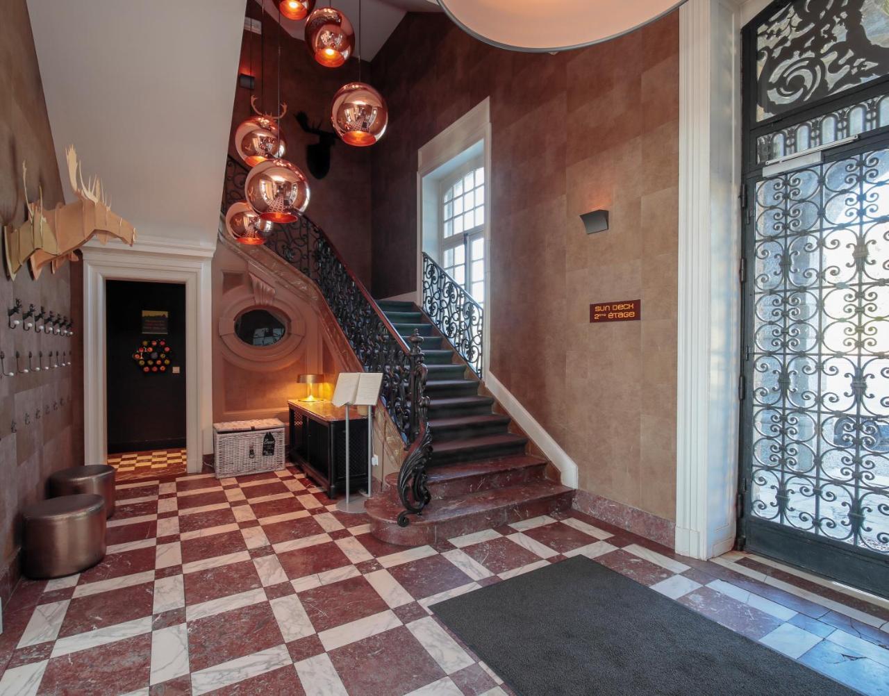 Domaine De Ronchinne - Insolites Maillen 外观 照片